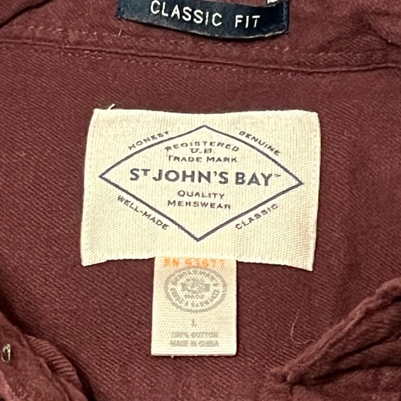 St Johns Bay Maroon/Burgundy Size Large Mens Casual Button Down - Picture 2 of 2
